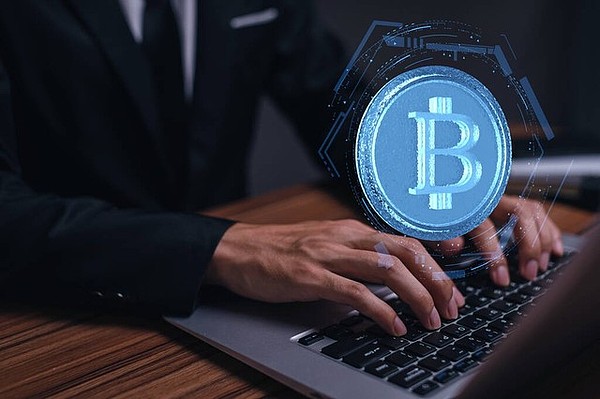 金融科技的百年困局：当创新遇上监管这道墙